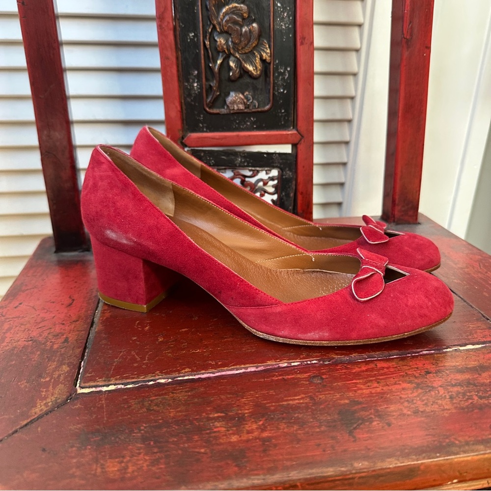 Marc Jacob’s Elegant Red Suede Women's Shoes